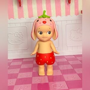 Lop Sonny Angel from Strawberry Love series 100% Authentic BRAND NEW